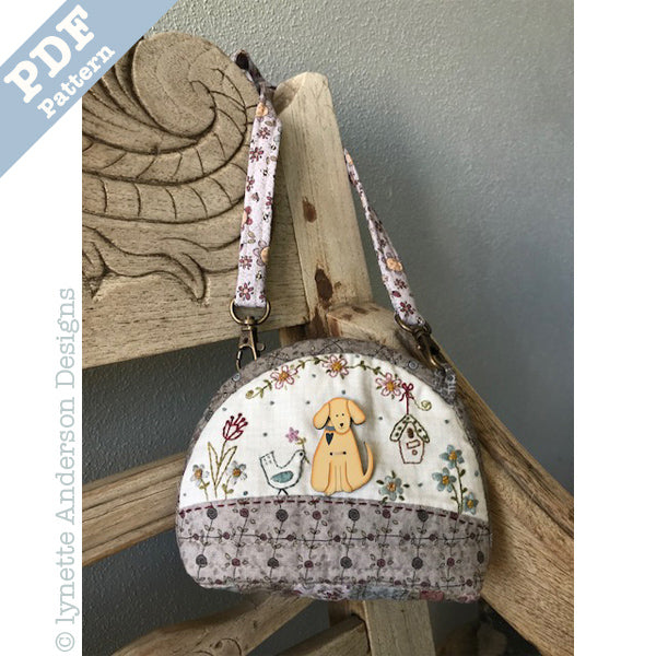 Little Garden Purse by Lynette Anderson