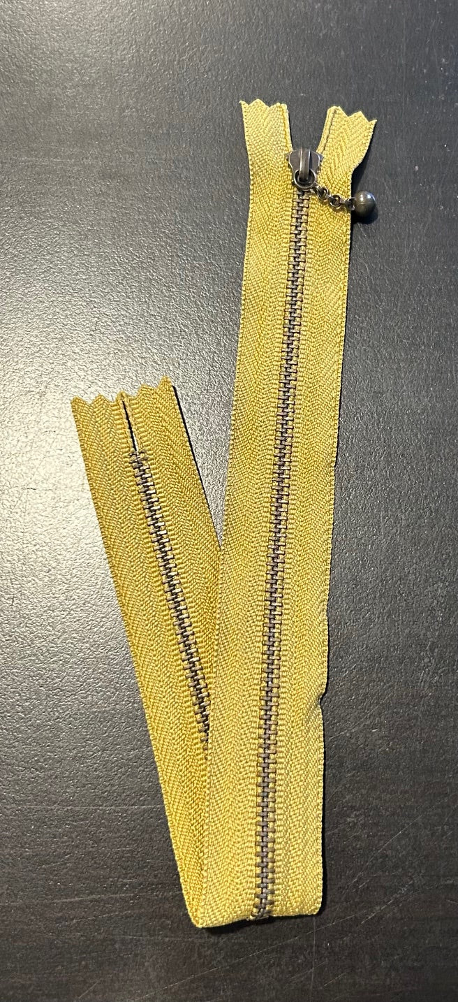 11 1/2" Antique Gold Zipper