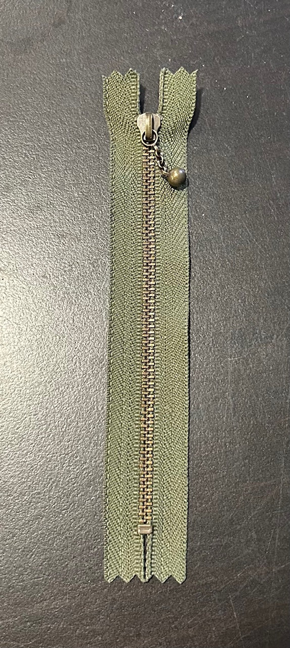 5" Moss Green Zipper