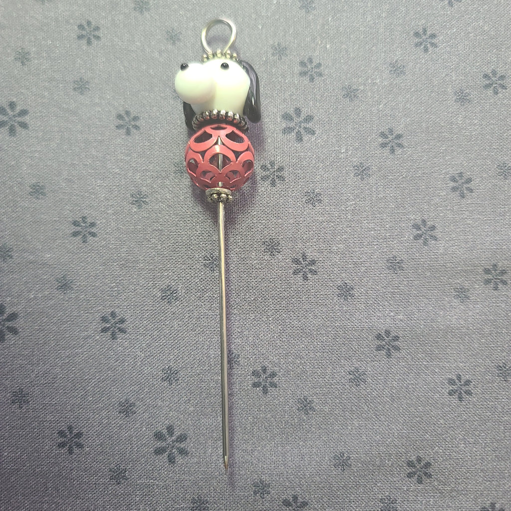 Stiletto-Beagle and Ball WD040