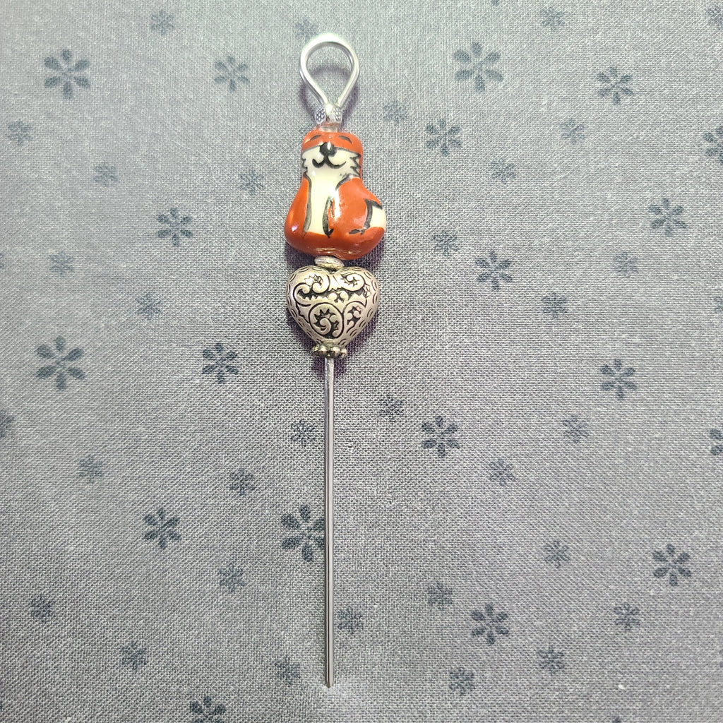 Stiletto-Fox with Scrolled Silver Heart FX006