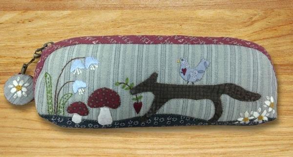 Little Fox Zippered Pouch Pattern - pattern