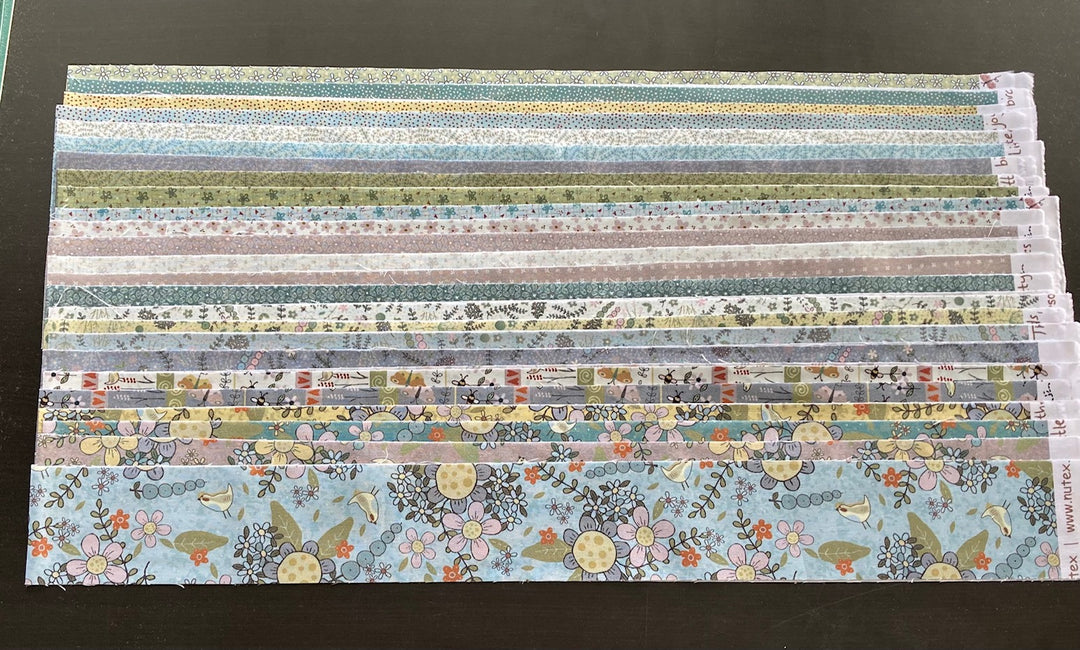 Botanicals - 2 1/2" Strip Bundle (25 pcs) - floral cotton fabric