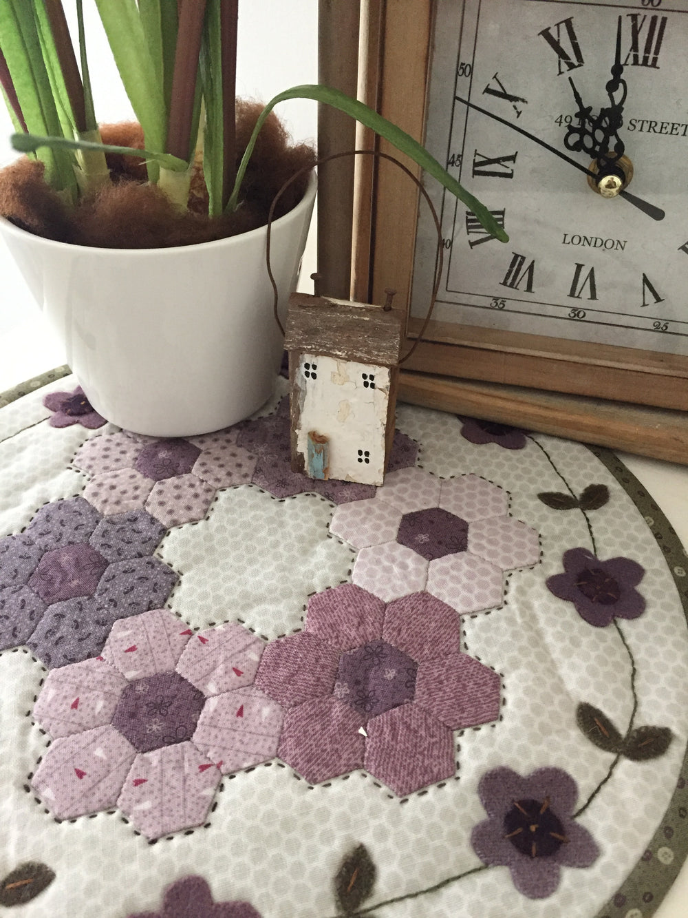 Flower Mat by Lynette Anderson