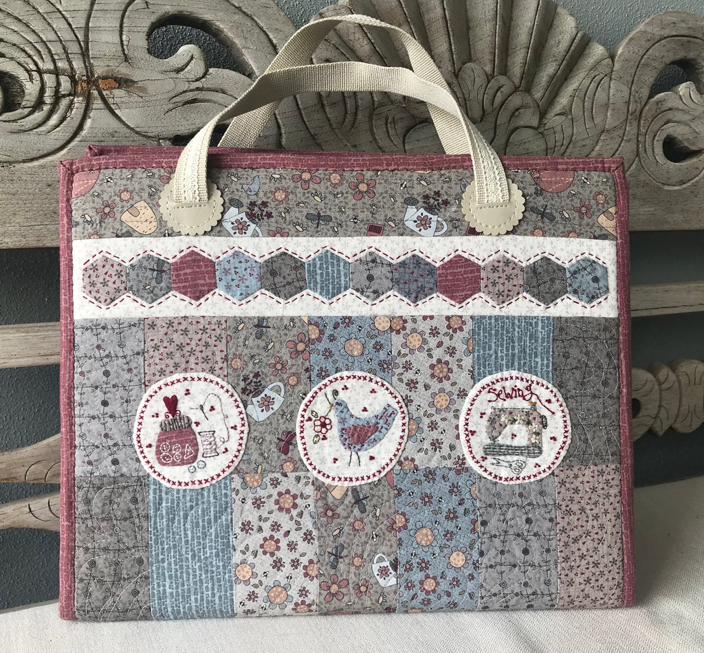 ONE SIZE FITS ALL TOTE BAG KIT – Little Cottage Quilt Shop