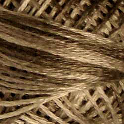 Valdani P3 Aged White Medium - 3-Strand Cotton Floss
